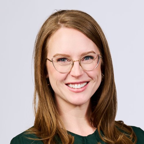 Lindsay Campbell
