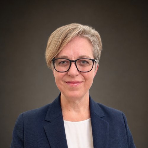 Clare Harris