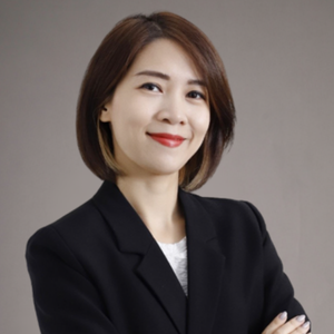 Loan Phung (Lana)